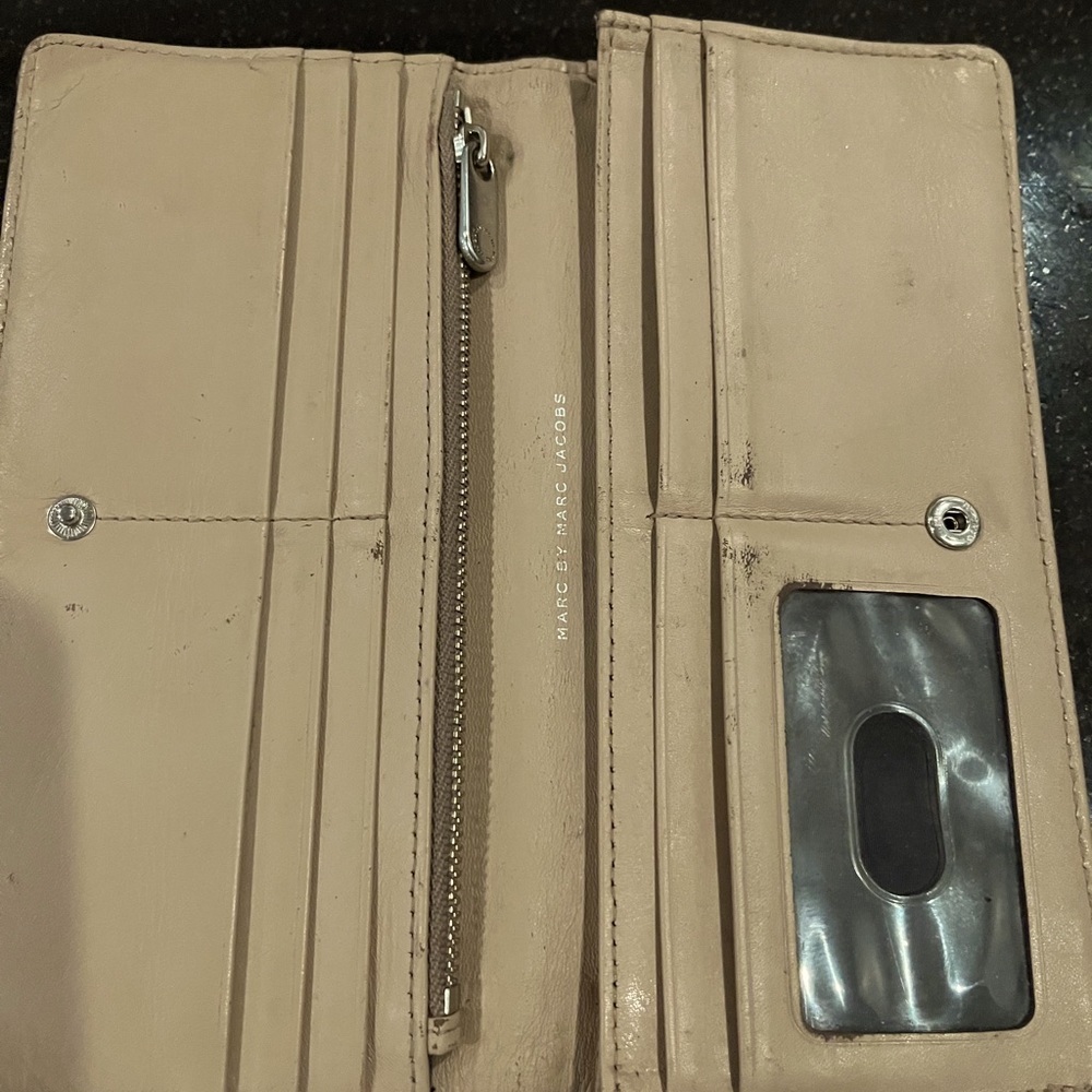Marc Jacobs Wallet - Picture 5 of 5